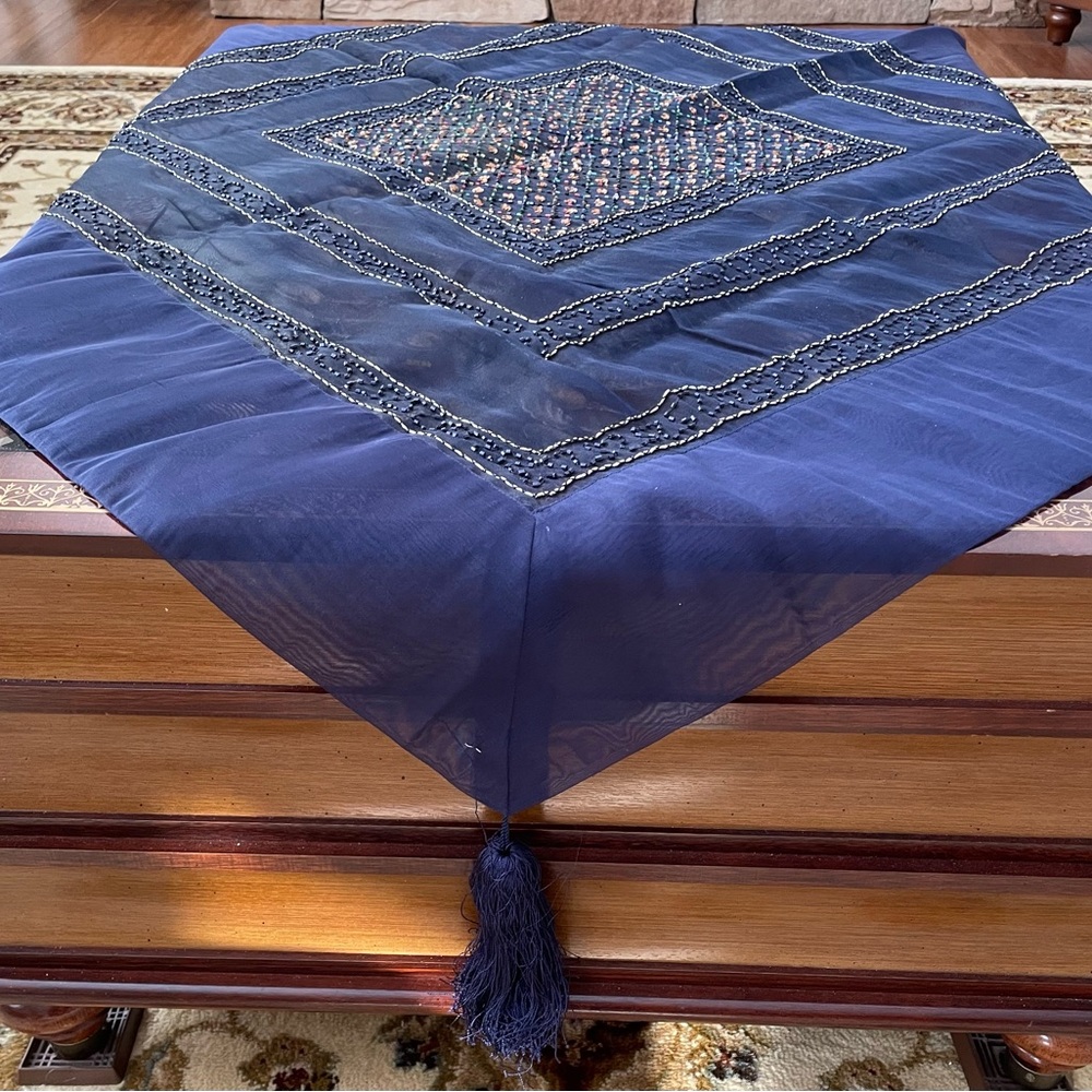 Handmade square oriental table cloth